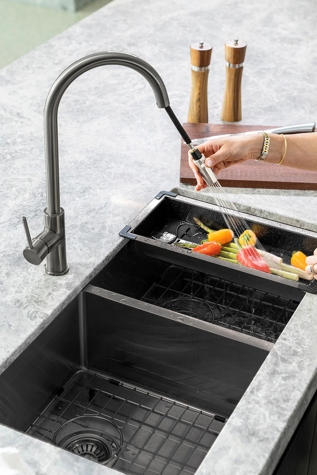 Kitchen Sink Colander - PVD Gunmetal Black - Image 7