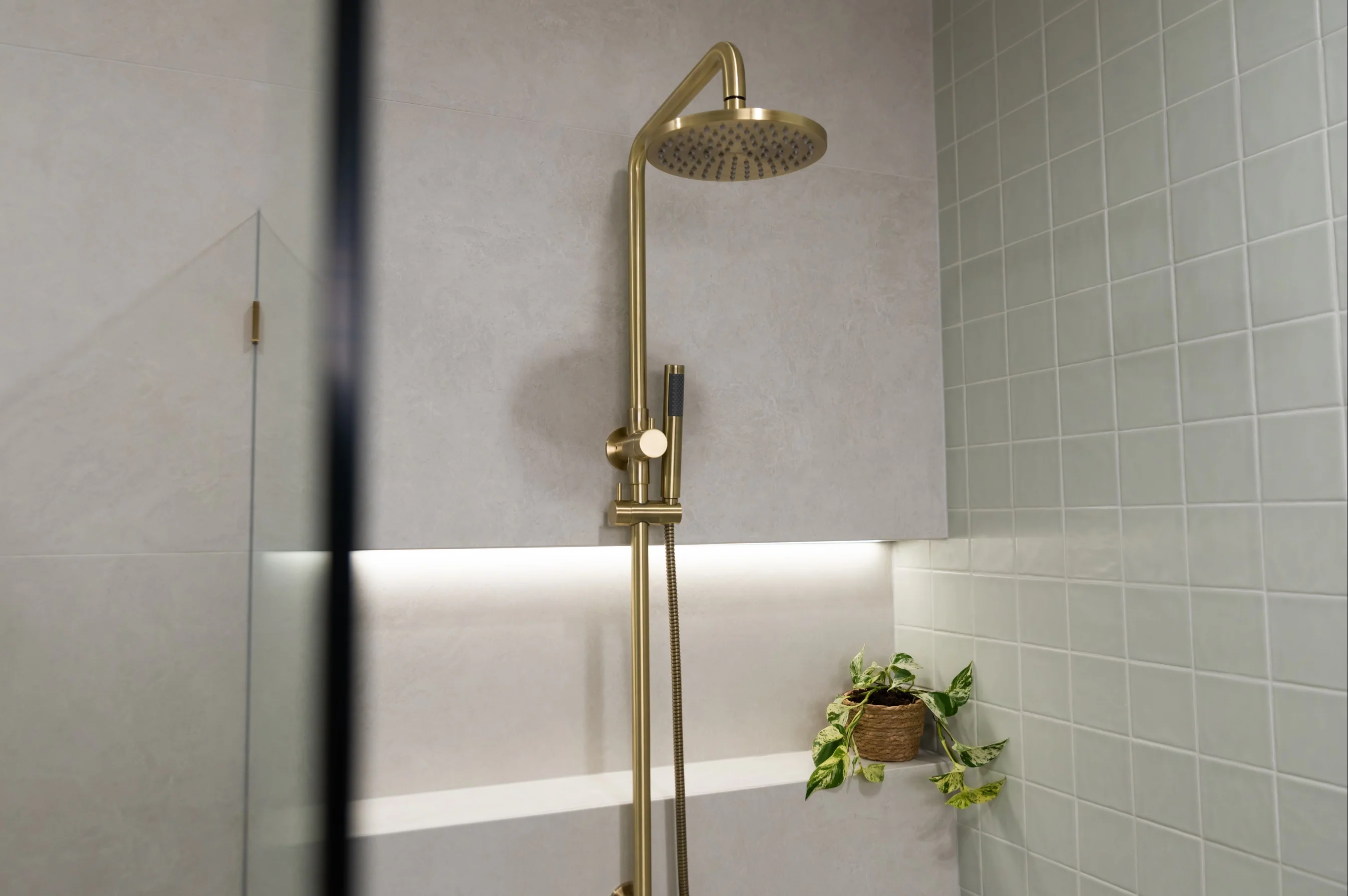 Round Combination Shower Rail, 200mm Rose, Single Function Hand Shower - PVD Tiger Bronze - Image 5
