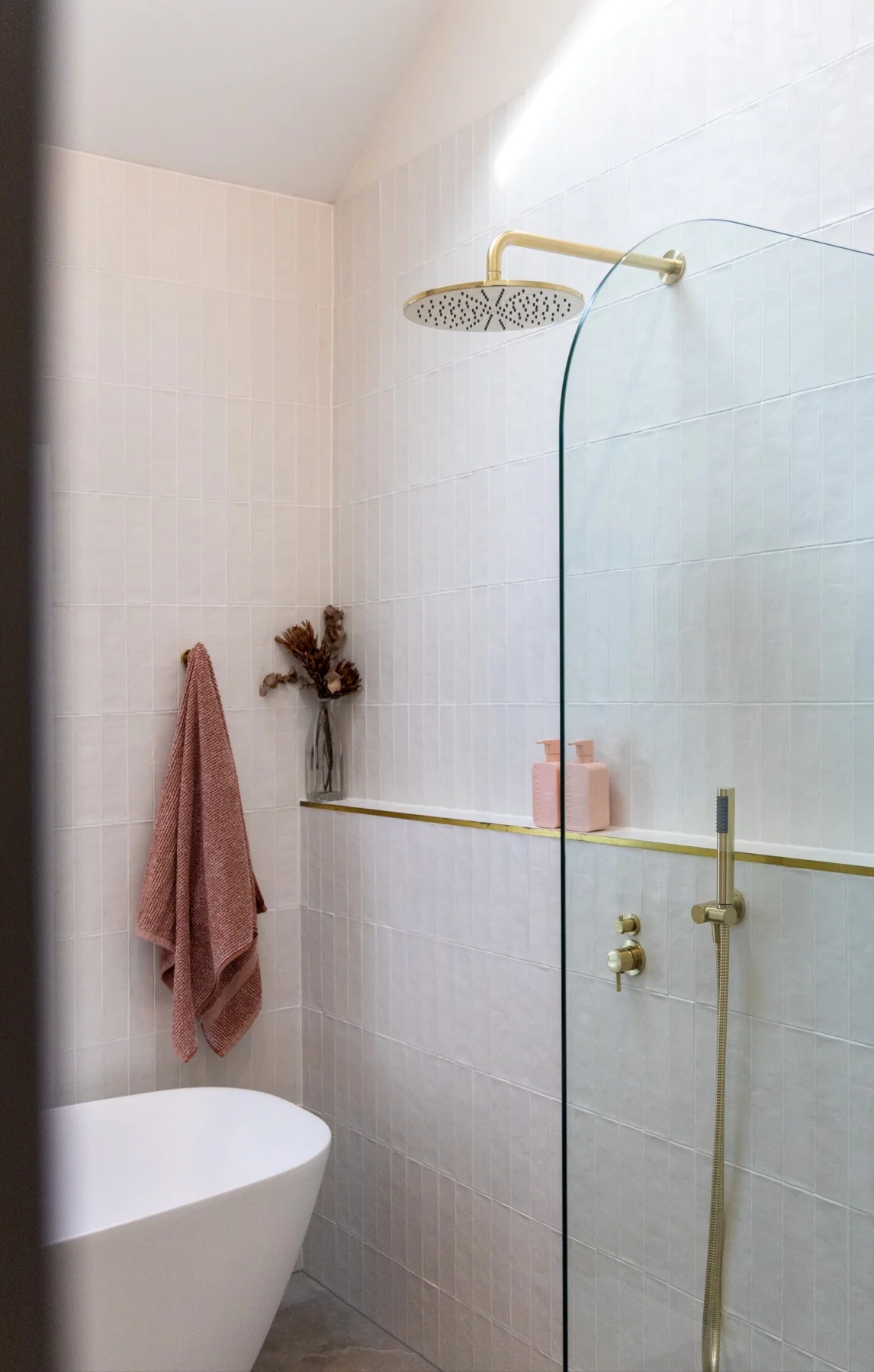 Round Shower Rose 300mm - PVD Tiger Bronze - Image 4