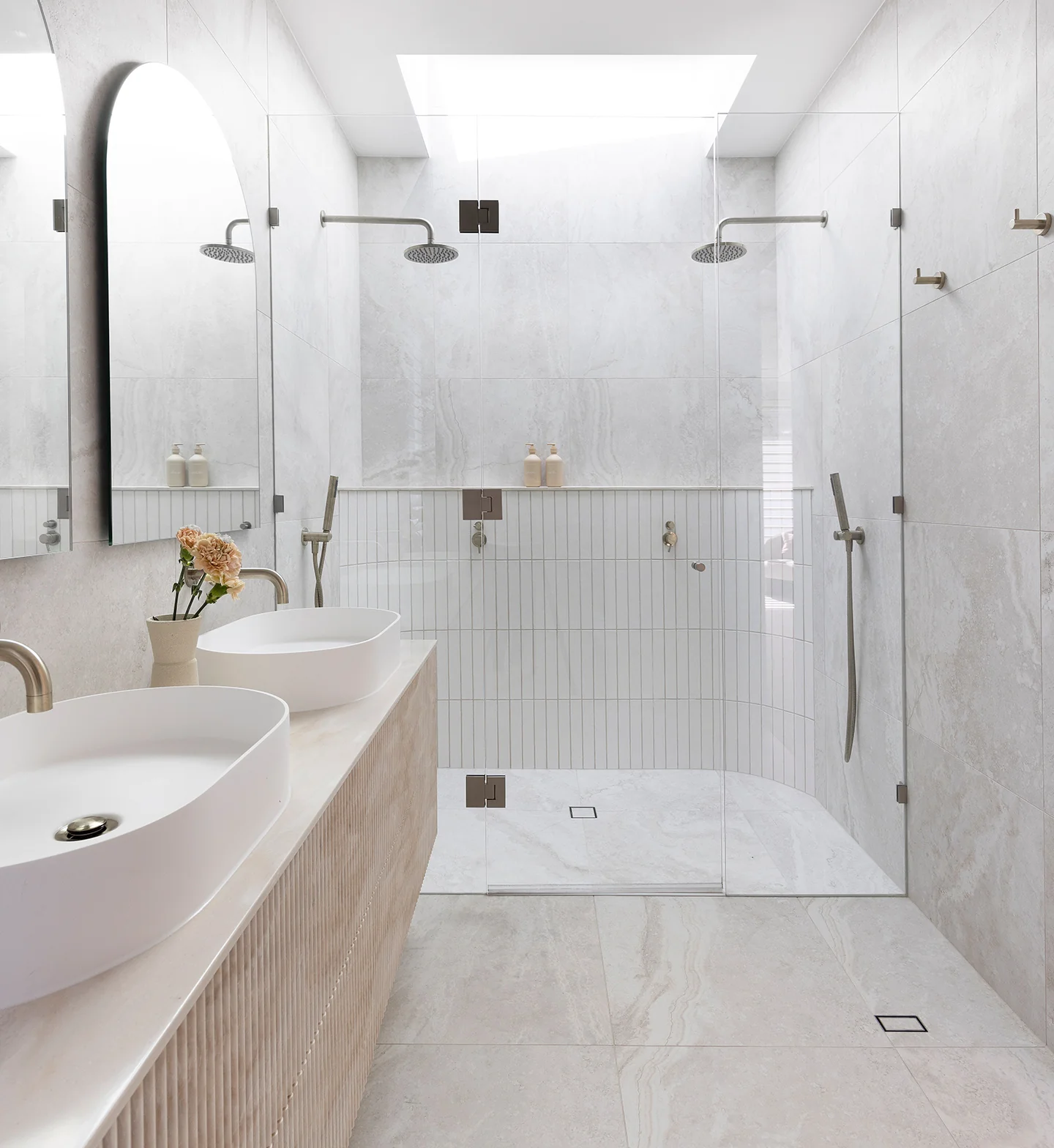 Shower Waste with Tile Insert - PVD Tiger Bronze - Image 4