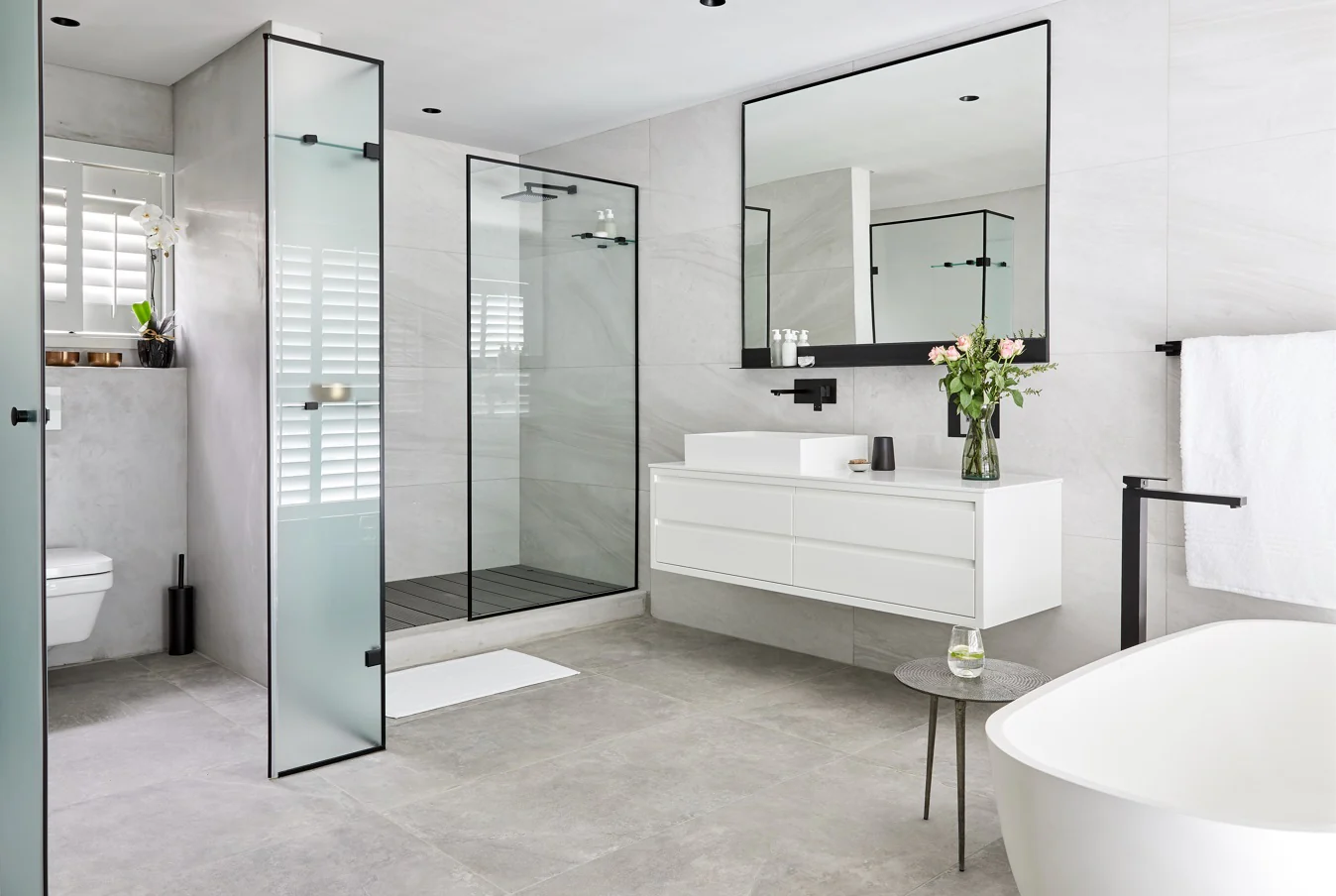 Square Freestanding Bath Mixer - Matte Black - Image 5